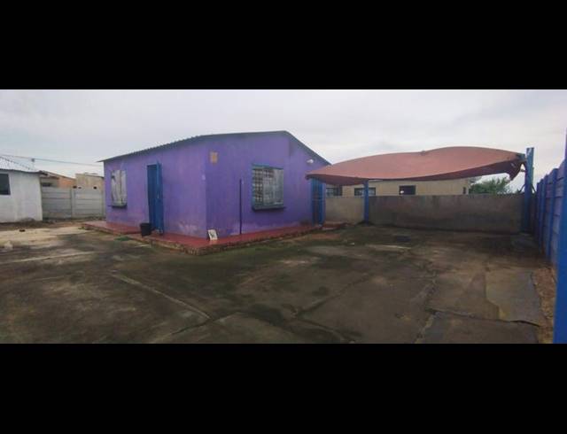 2 BEDROOM HOUSE FOR SALE IN DAVEYTON CENTRAL